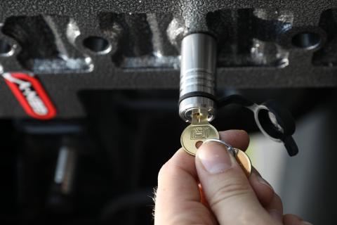 1 Pack (1) 5/8 Inch x 3-1/8 Inch Span Hitch Lock 2 Keys Included Fitment: Phantom 5K Phantom X 7K & 16K Mega Duty 10K & 16K Boss 10K & 16K Glyder 7K Gen Y Hitch