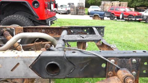 Rust Buster 1999-2006 Chevy & GMC Silverado/Sierra Rear 1500/2500 Shock Crossmember RB7320