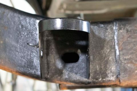 Rust Buster 1999-2013 Chevy Silverado& GMC Sierra Center Cab Mount RB7325