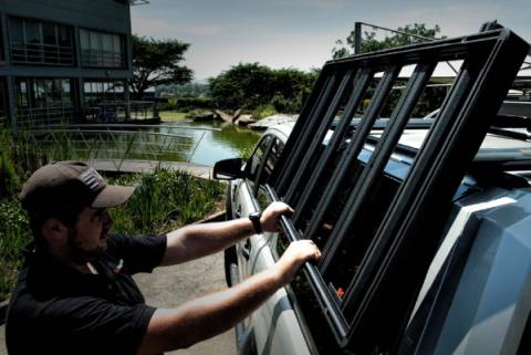Drop Rack Silverado/Sierra 1500 For 19-24 Chevrolet Silverado/Sierra 1500 5.8 Foot Short Bed SmartCap  Fits Caps w/Serial #'s ending in "MB" "WH" or "SA"