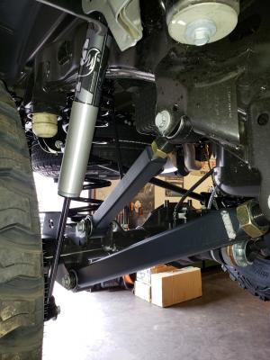 Jeep Gladiator Lift Kit 1.5 Inch Overland Plus Lift Kit 2020+ JT Clayton Off Road