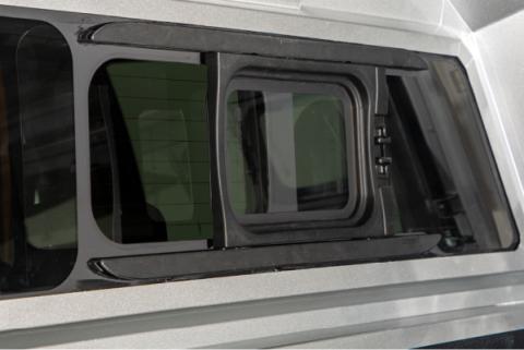Tundra Truck Bed Cap SmartCap EVOc Commercial White For 22-24 Toyota Tundra 5.5 Foot Short Bed SmartCap