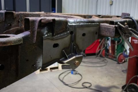 Rust Buster Forward Leaf Spring Mount Driver Side For 2004-2008 Ford F-150 RB7083