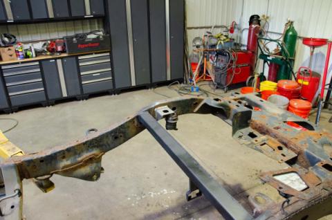 Rust Buster Inside Body Mount For 2006-2010 Hummer H3 RB7521