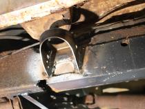 Center Body Frame Mount For Avalanche/Suburban/Yukon Rust Buster Frameworks